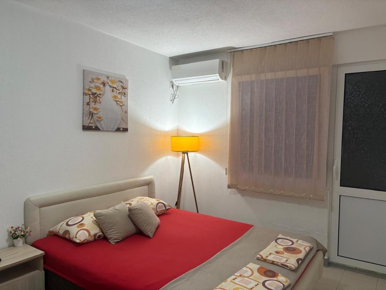 Apartmani Sutomore